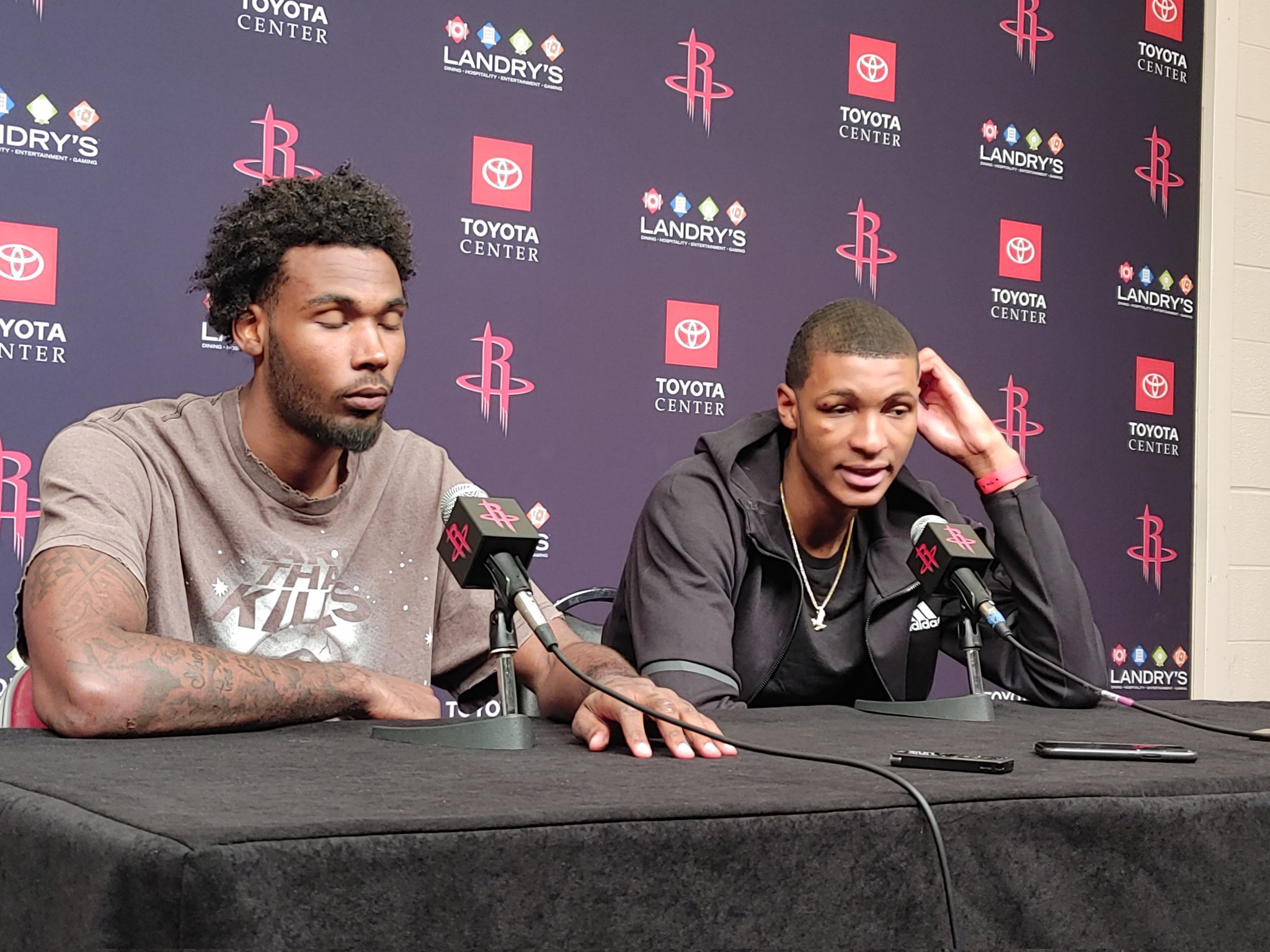 体育赛事关于从萨克拉门托国王内部沟通备战NBA季后赛到风云突变孟菲斯灰熊今晚单刀错失，清晨托特纳姆备战德甲的信息